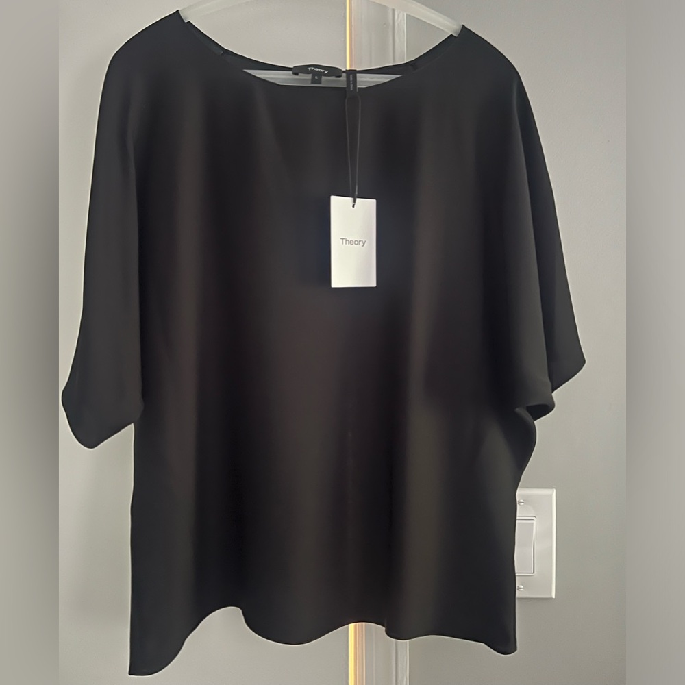 NWT Theory SS Dolman Top